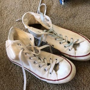 White converse hi-tops